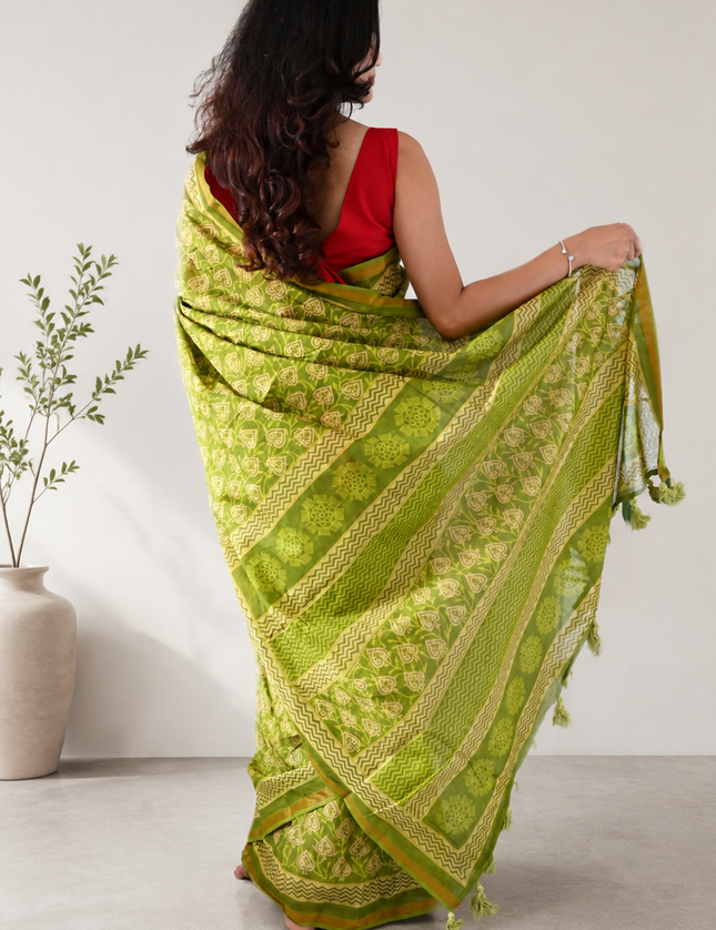 Green Cotton Printed Saree with Pocket & Tassels Ready-to-Wear